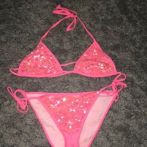 VS bikini